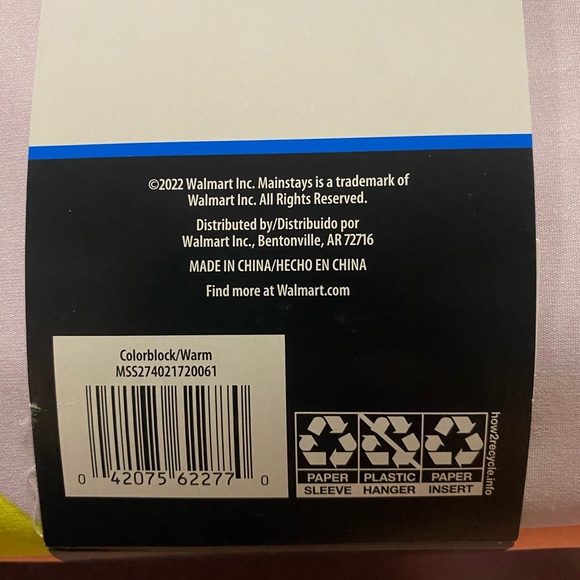 Fabric shower curtain, NWT,pastel like colors, unique pattern,original packaging - Picture 4 of 8